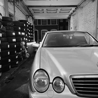 Stock de pneus neufs et d'occasion contrôlés chez AB Pneus à Liège